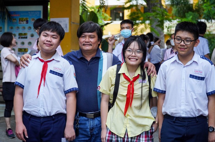Báo in ngày 3-4: Sự thật rành rành, khó có thể biện minh- Ảnh 3. Báo in ngày 3-4: Sự thật rành rành, khó có thể biện minh- Ảnh 3.