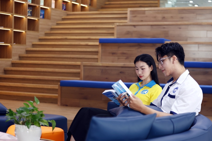 Thu hút nhân tài: UFM đẩy mạnh chính sách đãi ngộ hấp dẫn- Ảnh 1. Thu hút nhân tài: UFM đẩy mạnh chính sách đãi ngộ hấp dẫn- Ảnh 1.
