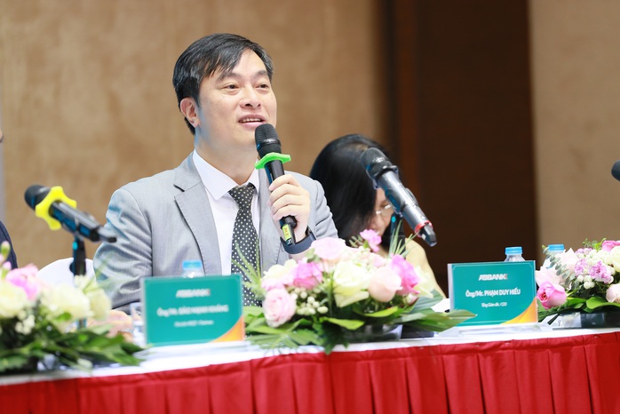 Ông Phạm Duy Hiếu - Tổng Giám đốc ABBANK báo cáo kết quả kinh doanh 2024 và kế hoạch kinh doanh 2025 Ông Phạm Duy Hiếu - Tổng Giám đốc ABBANK báo cáo kết quả kinh doanh 2024 và kế hoạch kinh doanh 2025