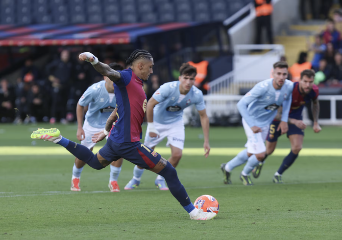 Barcelona ngược dòng không tưởng, đè bẹp Celta Vigo trận cầu 7 bàn- Ảnh 6. Barcelona ngược dòng không tưởng, đè bẹp Celta Vigo trận cầu 7 bàn- Ảnh 6.