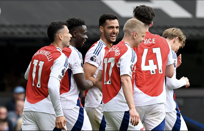 Arsenal đại thắng Ipswich Town, ngăn Liverpool vô địch sớm- Ảnh 2. Arsenal đại thắng Ipswich Town, ngăn Liverpool vô địch sớm- Ảnh 2.