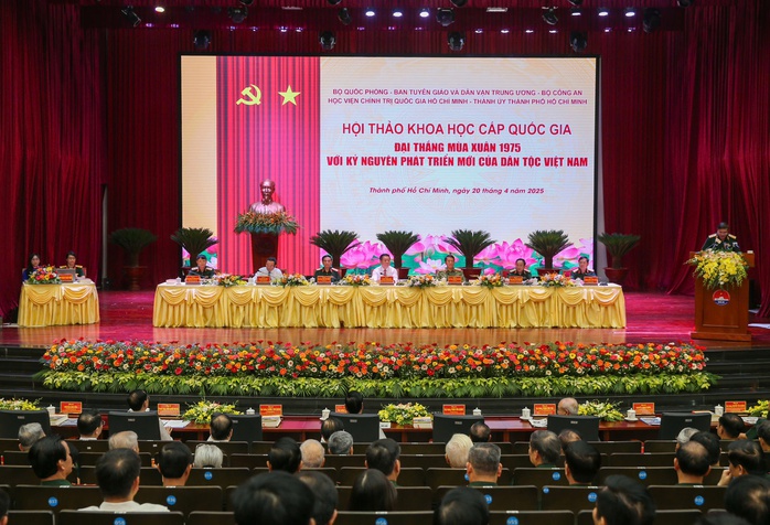 Thời gian càng lùi xa, tầm vóc lịch sử của Đại thắng mùa xuân năm 1975 càng tỏa sáng- Ảnh 2. Thời gian càng lùi xa, tầm vóc lịch sử của Đại thắng mùa xuân năm 1975 càng tỏa sáng- Ảnh 2.