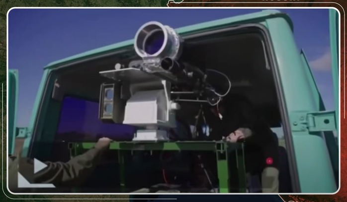 Vũ khí laser Tryzub của Ukraine được ví như trong phim "khoa học viễn tưởng". Ảnh: Euro Maidan Vũ khí laser Tryzub của Ukraine được ví như trong phim "khoa học viễn tưởng". Ảnh: Euro Maidan
