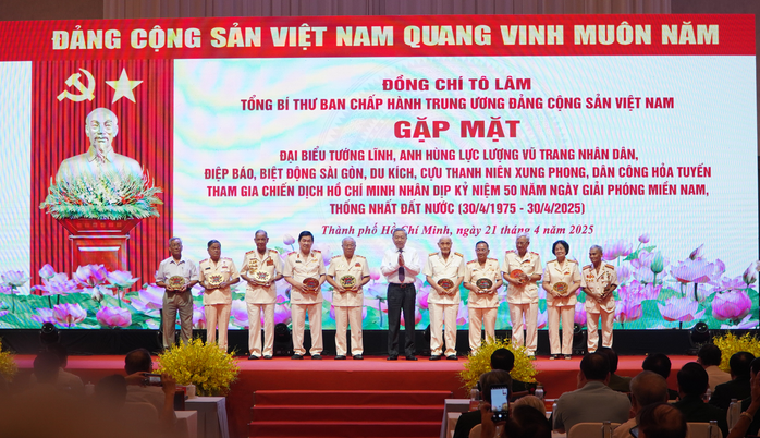 Tổng Bí thư Tô Lâm: Đại hội Đảng bộ Quân đội phải thật sự là Đại hội mẫu mực, tiêu biểu, trí tuệ- Ảnh 3. Tổng Bí thư Tô Lâm: Đại hội Đảng bộ Quân đội phải thật sự là Đại hội mẫu mực, tiêu biểu, trí tuệ- Ảnh 3.