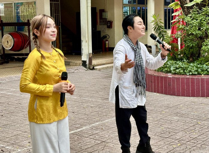 Đông Quân, Tuyết Nhung, Di Oanh hát vang bài ca chiến thắng "Sân khấu học đường" - Ảnh 5.