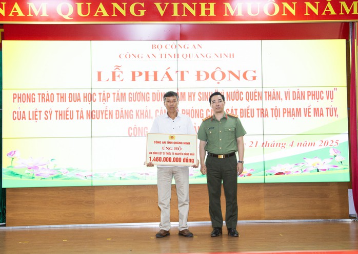 Phát động thi đua học tập tấm gương dũng cảm của liệt sĩ, Thiếu tá Nguyễn Đăng Khải- Ảnh 4. Phát động thi đua học tập tấm gương dũng cảm của liệt sĩ, Thiếu tá Nguyễn Đăng Khải- Ảnh 4.