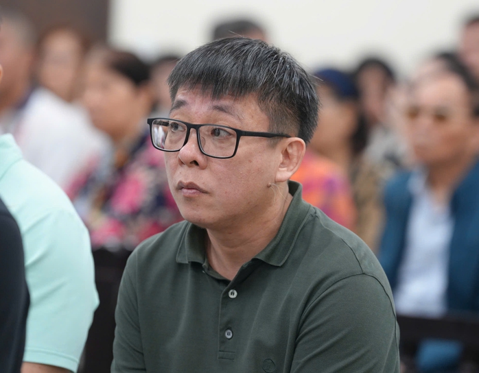 Xét xử Giám đốc Công ty Vàng Phú Cường chuyển trái phép hơn 9.492 tỉ đồng qua biên giới- Ảnh 1. Xét xử Giám đốc Công ty Vàng Phú Cường chuyển trái phép hơn 9.492 tỉ đồng qua biên giới- Ảnh 1.