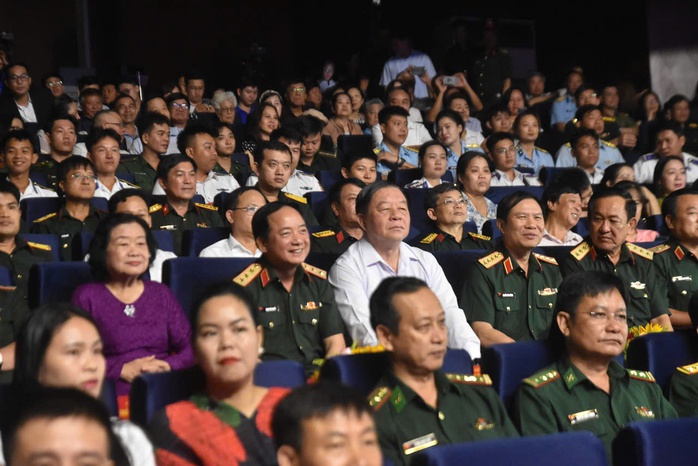 Nhìn lại chặng đường lịch sử qua “Bài ca thống nhất”- Ảnh 2.