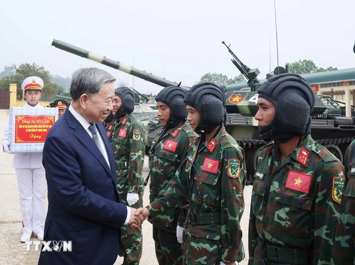 Tổng Bí thư: Binh chủng Tăng thiết giáp phải thật sự xứng đáng là lực lượng đột kích mạnh- Ảnh 9. Tổng Bí thư: Binh chủng Tăng thiết giáp phải thật sự xứng đáng là lực lượng đột kích mạnh- Ảnh 9.