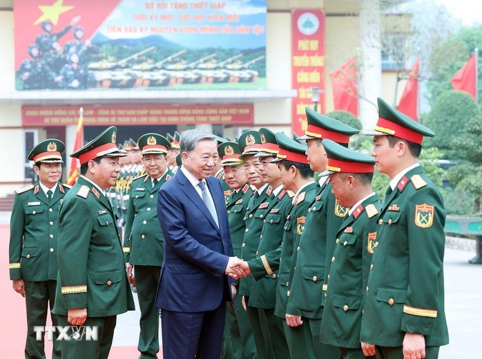 Tổng Bí thư: Binh chủng Tăng thiết giáp phải thật sự xứng đáng là lực lượng đột kích mạnh- Ảnh 7. Tổng Bí thư: Binh chủng Tăng thiết giáp phải thật sự xứng đáng là lực lượng đột kích mạnh- Ảnh 7.
