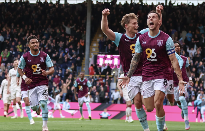 Leeds United và Burnley rủ nhau thăng hạng, Premier League có thêm 2 tân binh đáng xem - Ảnh 5.