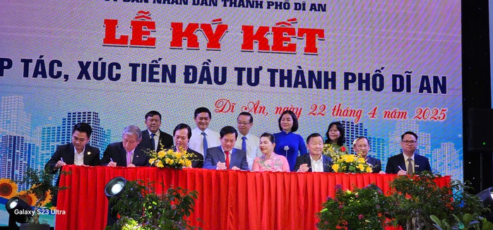 TP Dĩ An (Bình Dương) chuyển đổi khu công nghiệp để phát triển thương mại - dịch vụ- Ảnh 3. TP Dĩ An (Bình Dương) chuyển đổi khu công nghiệp để phát triển thương mại - dịch vụ- Ảnh 3.