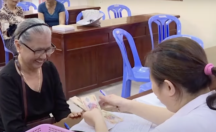 Từ hôm nay, chi trả sớm lương hưu, trợ cấp tháng 5- Ảnh 1. Từ hôm nay, chi trả sớm lương hưu, trợ cấp tháng 5- Ảnh 1.