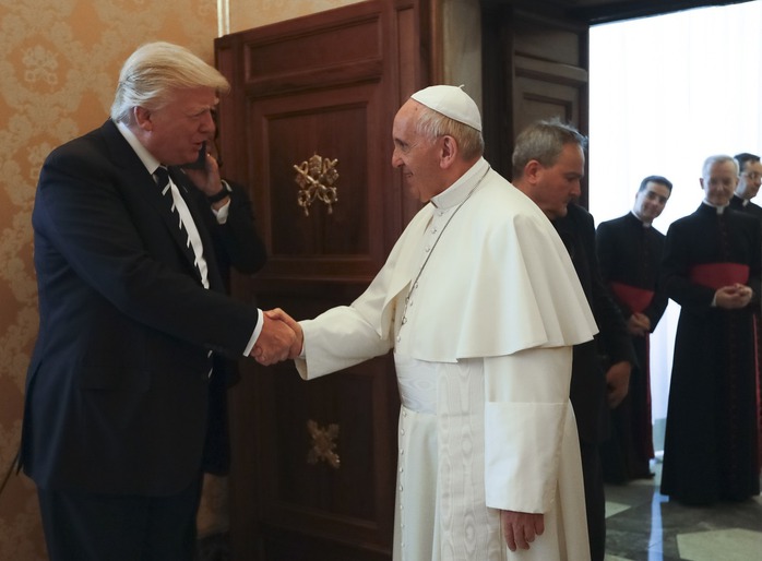 Vatican công bố nguyên nhân Giáo hoàng qua đời, tổng thống Mỹ đến viếng- Ảnh 3. Vatican công bố nguyên nhân Giáo hoàng qua đời, tổng thống Mỹ đến viếng- Ảnh 3.