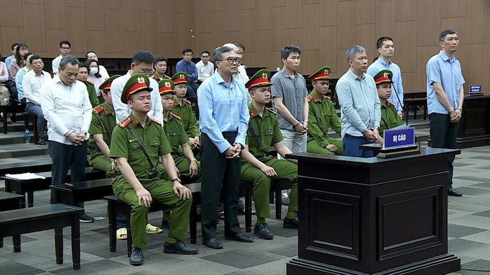 Cựu Thứ trưởng Bộ Công Thương bị đề nghị 6-7 năm tù- Ảnh 1. Cựu Thứ trưởng Bộ Công Thương bị đề nghị 6-7 năm tù- Ảnh 1.