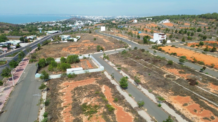 Chủ đầu tư chây ì, khách hàng điêu đứng - Ảnh 1.