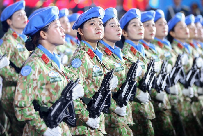 Hào hùng diễu binh, diễu hành Đại lễ 30-4- Ảnh 1. Hào hùng diễu binh, diễu hành Đại lễ 30-4- Ảnh 1.