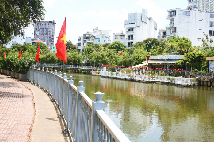TP HCM xây dựng siêu đô thị xanh (*): Những dòng chảy mang vẻ đẹp dân sinh- Ảnh 1. TP HCM xây dựng siêu đô thị xanh (*): Những dòng chảy mang vẻ đẹp dân sinh- Ảnh 1.