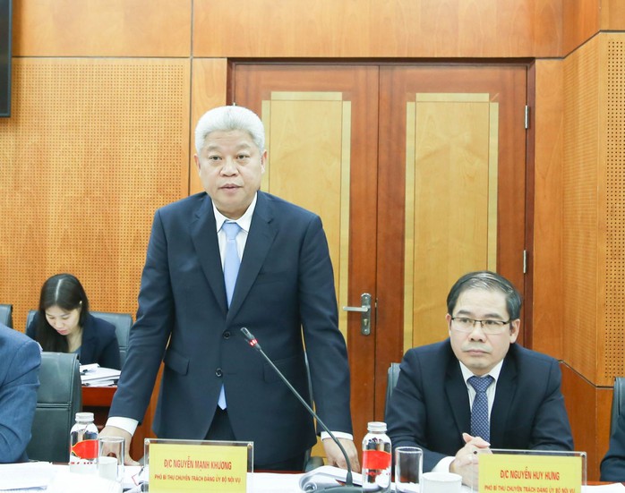Thủ tướng bổ nhiệm nhân sự Bộ Nội vụ và Bộ Quốc phòng- Ảnh 1. Thủ tướng bổ nhiệm nhân sự Bộ Nội vụ và Bộ Quốc phòng- Ảnh 1.