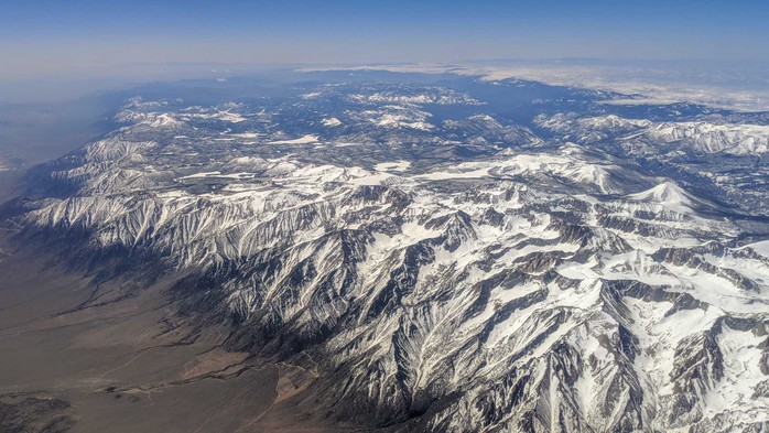 Vỏ Trái Đất đang bong tróc bên dưới California - Mỹ- Ảnh 1.