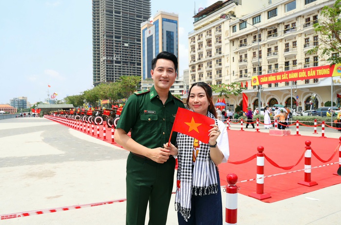 Nguyễn Phi Hùng với Hành khúc tuổi trẻ Việt Nam - Ảnh 4.