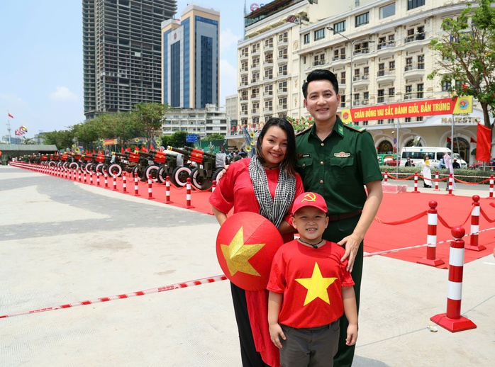 Nguyễn Phi Hùng với Hành khúc tuổi trẻ Việt Nam - Ảnh 3.