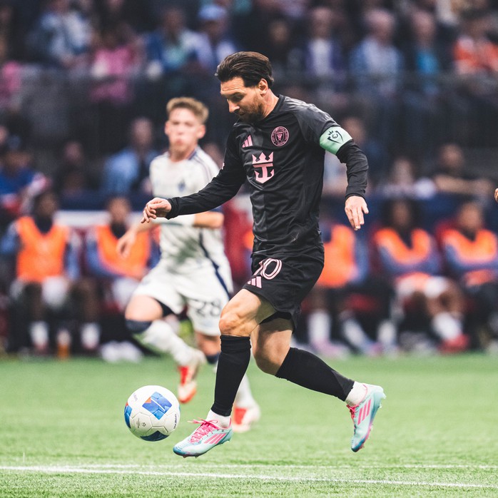 Messi mờ nhạt, Inter Miami gục ngã trước Vancouver ở bán kết châu lục- Ảnh 1. Messi mờ nhạt, Inter Miami gục ngã trước Vancouver ở bán kết châu lục- Ảnh 1.