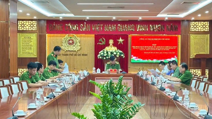 Công an TP HCM xét tha tù trước thời hạn phạm nhân ở Chí Hòa và Bố Lá - Ảnh 1.