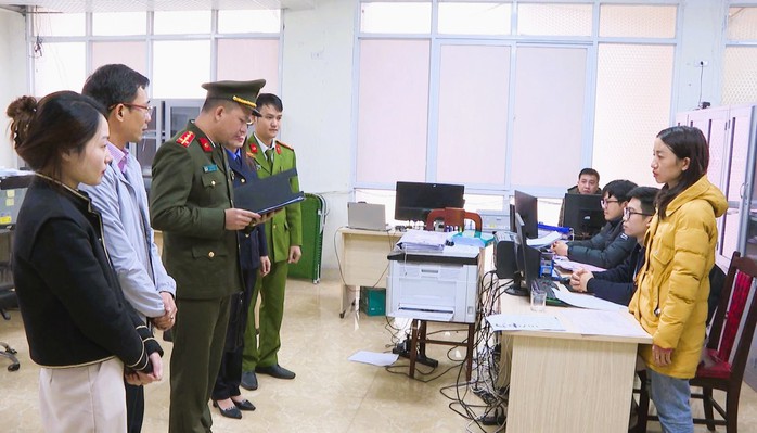 44 bị cáo hầu tòa trong vụ đưa, nhận hối lộ lớn nhất ở Thanh Hóa - Ảnh 3.