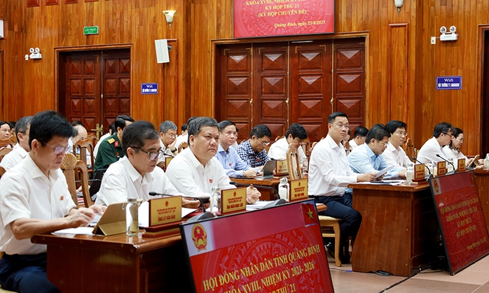 Kỳ họp lịch sử tại Quảng Bình trước thềm hợp nhất với Quảng Trị- Ảnh 2.
