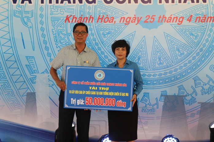 Báo Người Lao Động trao 30 suất hỗ trợ học tập tại Khánh Hoà- Ảnh 5. Báo Người Lao Động trao 30 suất hỗ trợ học tập tại Khánh Hoà- Ảnh 5.
