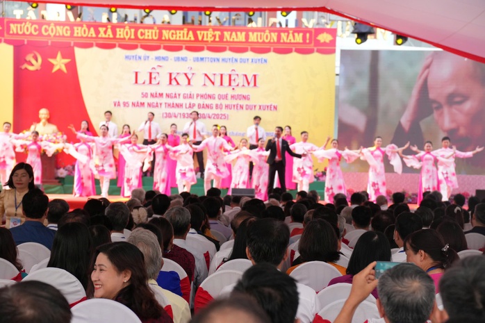 Duy Xuyên long trọng tổ chức lễ kỷ niệm 50 năm giải phóng quê hương- Ảnh 5. Duy Xuyên long trọng tổ chức lễ kỷ niệm 50 năm giải phóng quê hương- Ảnh 5.