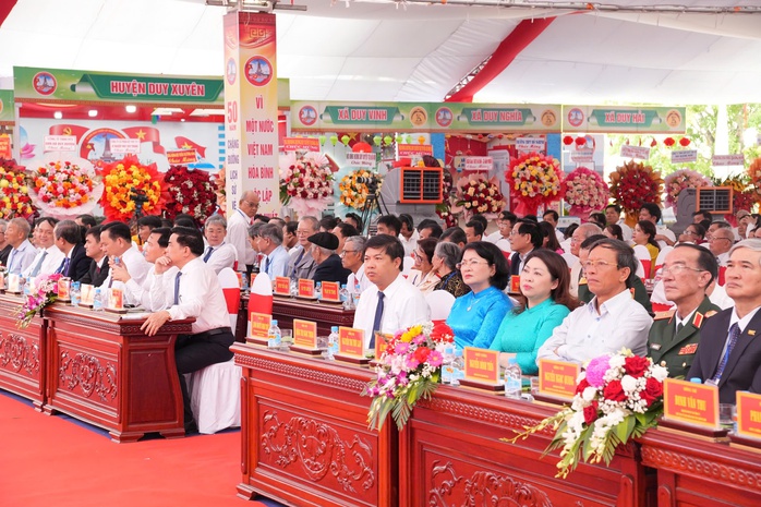 Duy Xuyên long trọng tổ chức lễ kỷ niệm 50 năm giải phóng quê hương- Ảnh 1. Duy Xuyên long trọng tổ chức lễ kỷ niệm 50 năm giải phóng quê hương- Ảnh 1.