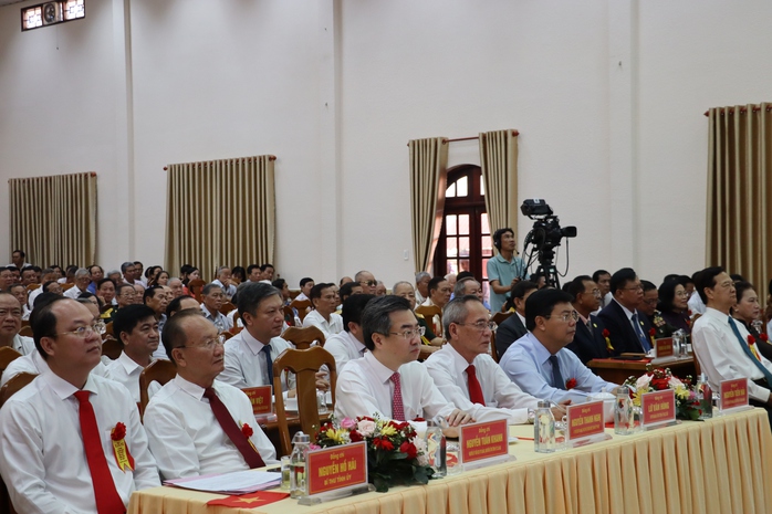 Cà Mau họp mặt 50 năm Ngày Giải phóng miền Nam, thống nhất đất nước - Ảnh 2.
