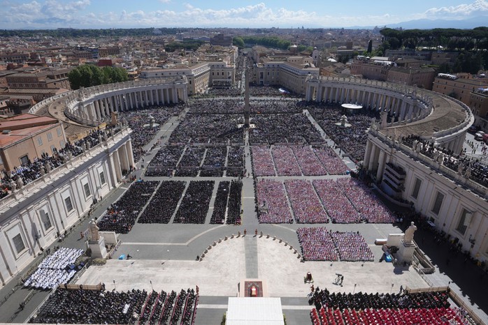 Thế giới vĩnh biệt Giáo hoàng Francis - Ảnh 1. Thế giới vĩnh biệt Giáo hoàng Francis - Ảnh 1.