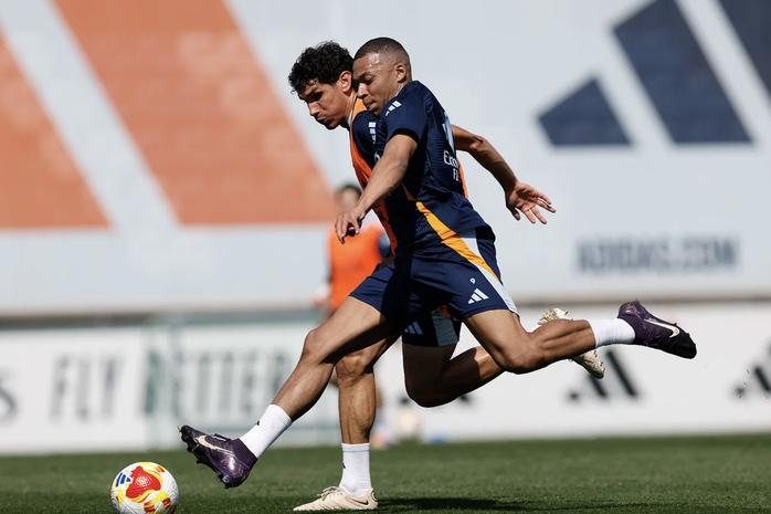 Real Madrid tố trọng tài, đòi tẩy chay chung kết Cúp Nhà vua - Ảnh 5.