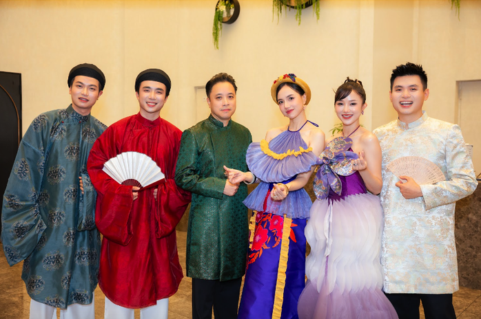 Đinh Ngọc Diệp giải thích lý do làm NSND Mỹ Uyên trật xương sườn- Ảnh 2. Đinh Ngọc Diệp giải thích lý do làm NSND Mỹ Uyên trật xương sườn- Ảnh 2.