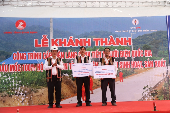 Canh Tiến – làng cuối cùng của tỉnh Bình Định đã được cấp điện lưới quốc gia- Ảnh 5. Canh Tiến – làng cuối cùng của tỉnh Bình Định đã được cấp điện lưới quốc gia- Ảnh 5.