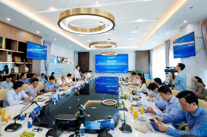 Hòa Phát kiến nghị Quảng Ngãi hỗ trợ, đẩy nhanh tiến độ sản xuất ray thép đường sắt- Ảnh 1. Hòa Phát kiến nghị Quảng Ngãi hỗ trợ, đẩy nhanh tiến độ sản xuất ray thép đường sắt- Ảnh 1.