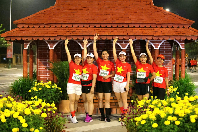 Hình ảnh vô cùng đặc biệt tại 1 giải chạy quy mô lớn ở ĐBSCL- Ảnh 1. Hình ảnh vô cùng đặc biệt tại 1 giải chạy quy mô lớn ở ĐBSCL- Ảnh 1.