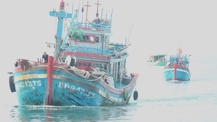 Cảnh sát biển ở Phú Quốc liên tiếp phát hiện nhiều tàu cá vi phạm IUU - Ảnh 3.