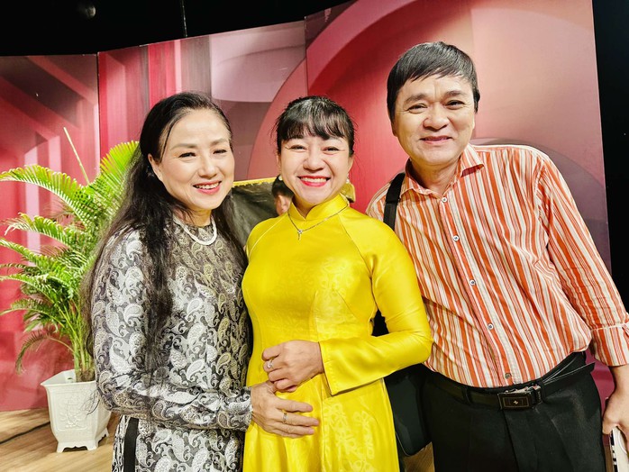 Phát sóng chương trình "Nghệ sĩ và sàn diễn" – Mười năm giữ lửa yêu thương cho sân khấu Việt - Ảnh 4.