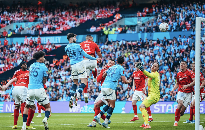 Hạ "ngựa ô" Nottingham Forest, Man City vào chung kết FA Cup ba mùa liên tiếp- Ảnh 3. Hạ "ngựa ô" Nottingham Forest, Man City vào chung kết FA Cup ba mùa liên tiếp- Ảnh 3.
