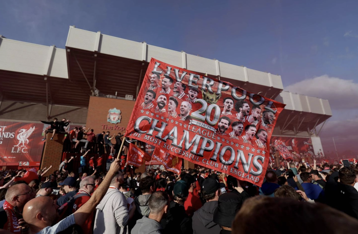 Liverpool đăng quang sớm 4 vòng, HLV Slot đạt kỳ tích - Ảnh 10. Liverpool đăng quang sớm 4 vòng, HLV Slot đạt kỳ tích - Ảnh 10.
