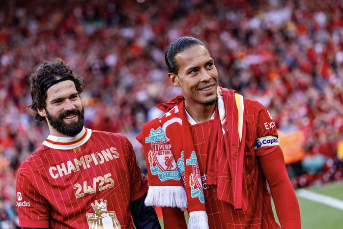 Liverpool đăng quang sớm 4 vòng, HLV Slot đạt kỳ tích - Ảnh 7. Liverpool đăng quang sớm 4 vòng, HLV Slot đạt kỳ tích - Ảnh 7.