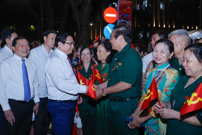 Cầu truyền hình quốc gia "Vang mãi khúc khải hoàn" - Ảnh 2.
