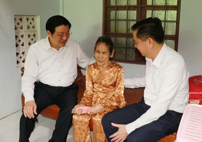 Tri ân gia đình chính sách và các anh hùng liệt sĩ tại Quảng Trị- Ảnh 1. Tri ân gia đình chính sách và các anh hùng liệt sĩ tại Quảng Trị- Ảnh 1.