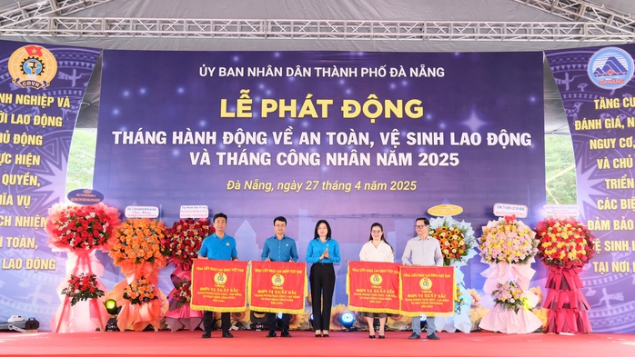Đà Nẵng phát động Tháng Công nhân 2025- Ảnh 2. Đà Nẵng phát động Tháng Công nhân 2025- Ảnh 2.