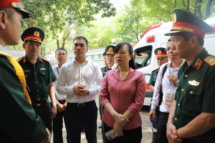 Bộ trưởng Bộ Y tế Đào Hồng Lan: Bảo đảm an toàn cao nhất cho người dân trong lễ diễu binh, diễu hành- Ảnh 1.