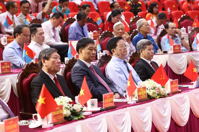 Chánh án TAND Tối cao đề nghị Vĩnh Long khẩn trương thực hiện lộ trình sáp nhập tỉnh - Ảnh 2.